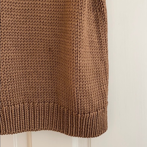 EUC Vince silk woven tank top, size XS - Picture 4 of 4